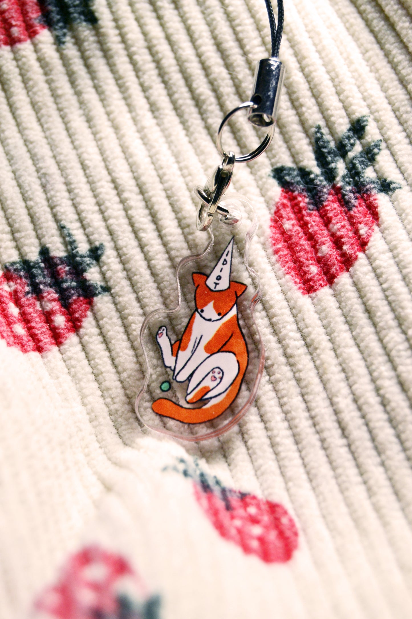 Idiot cat charm